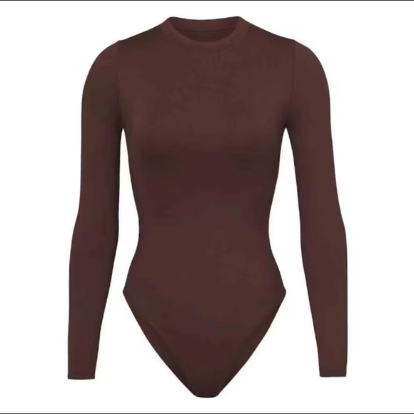 SKIMS long sleeve one piece bathing suit - Picture 1 of 3